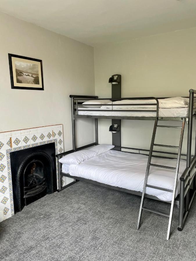 Yha Cheddar Hostel Екстериор снимка