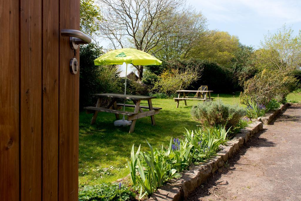 Yha Cheddar Hostel Екстериор снимка